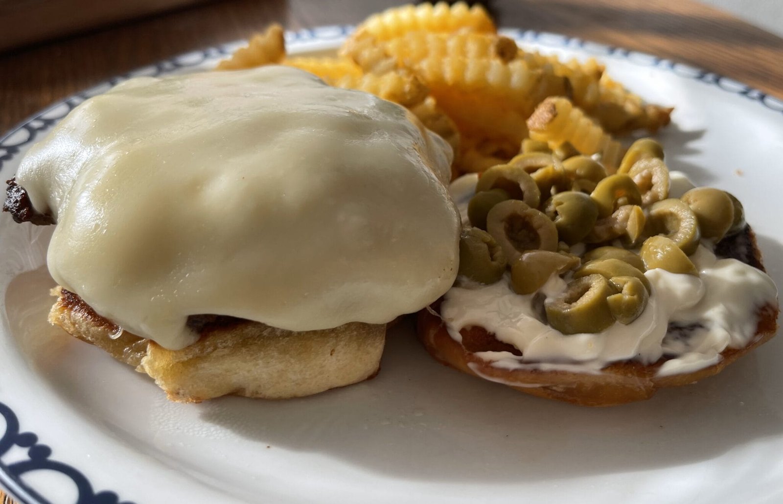 The Perfect Olive Burger: Quick and Easy - Recipe Treasure Chest